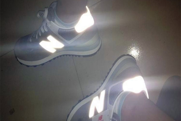 簡述絲網印刷油墨之間的區別 簡述絲網印刷油墨之間的區別